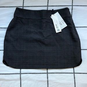 Zara black/gray skirt with plaid pattern